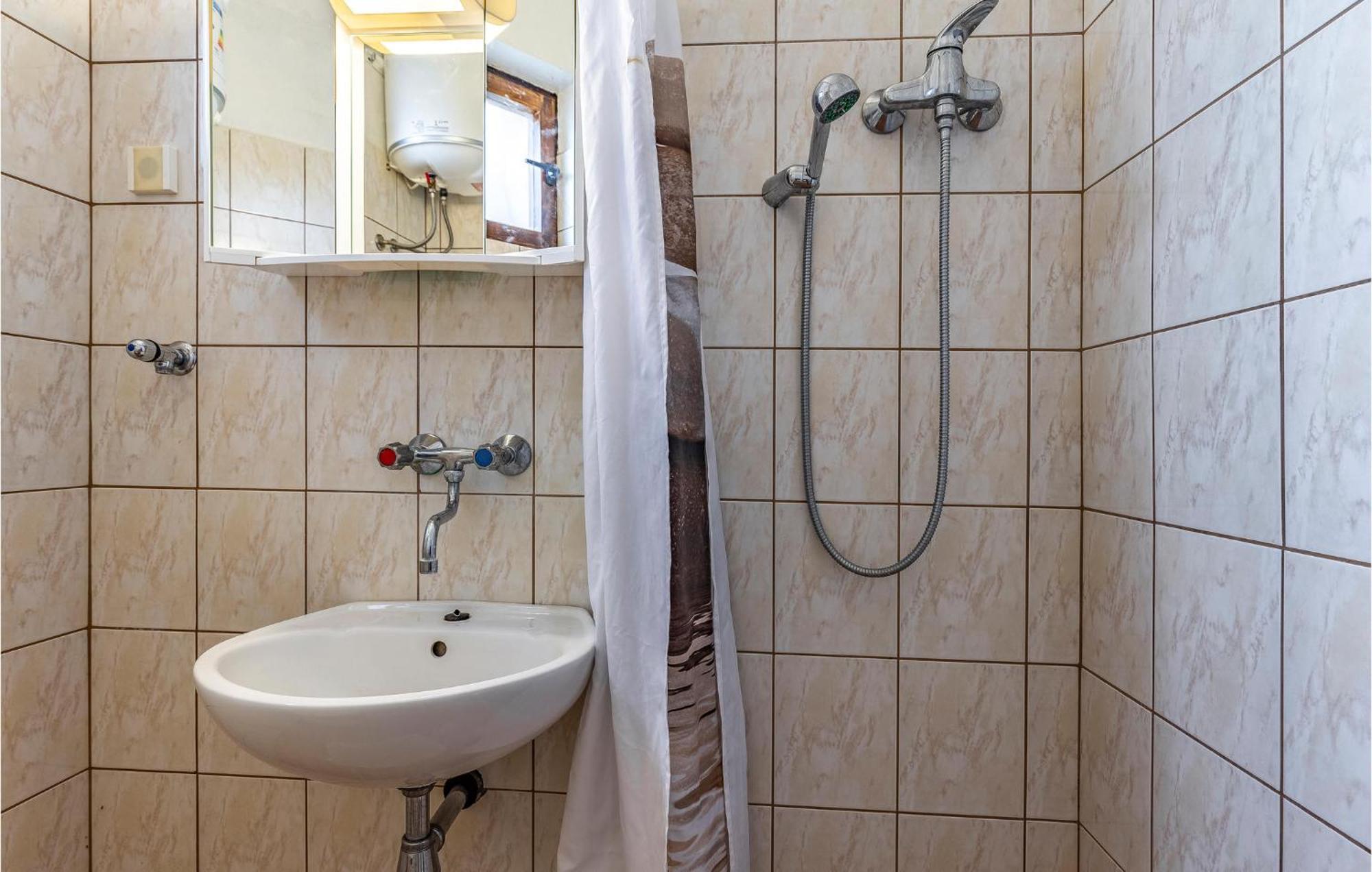 Nice Apartment In Pula With Kitchen المظهر الخارجي الصورة