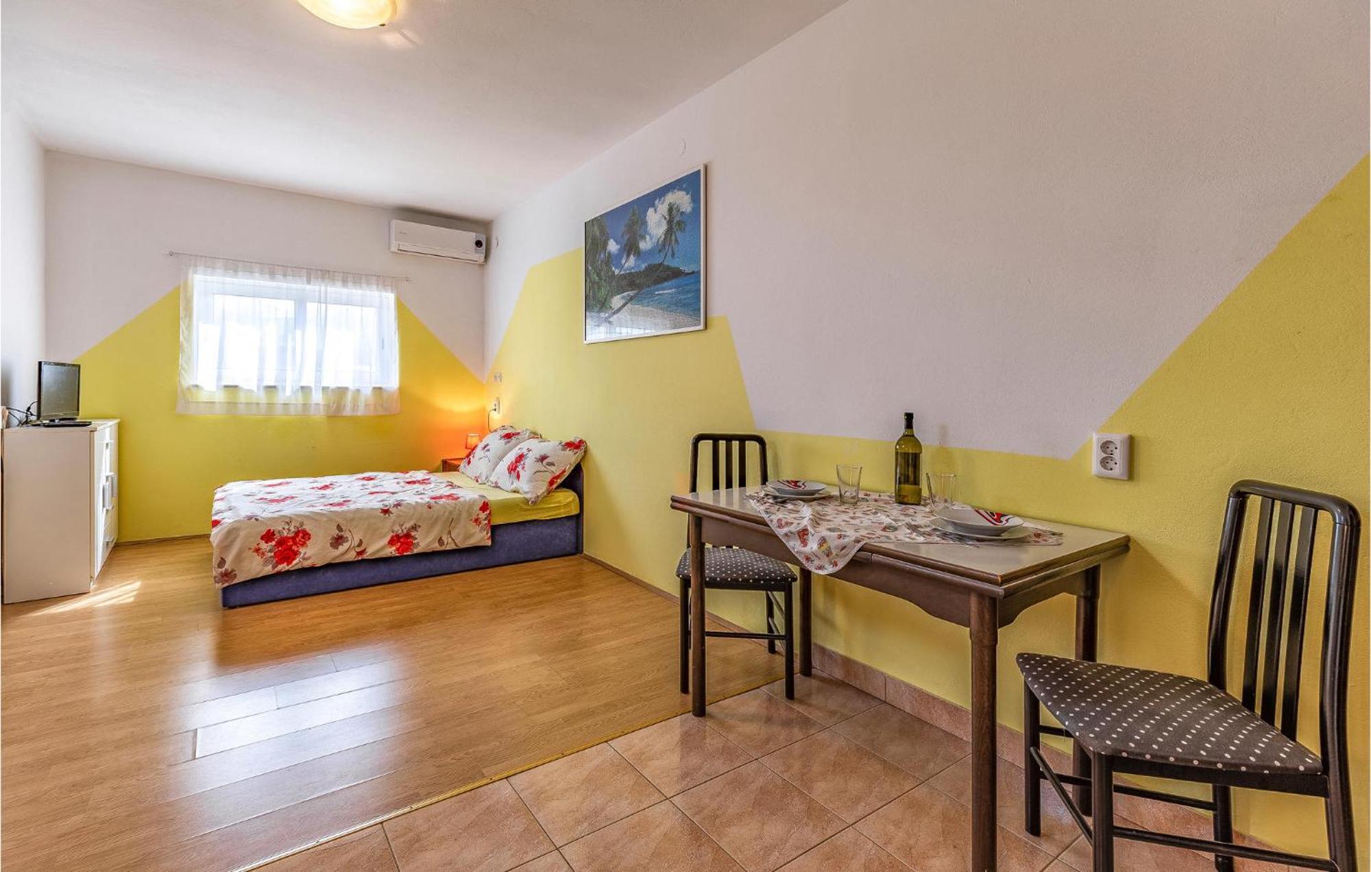 Nice Apartment In Pula With Kitchen المظهر الخارجي الصورة