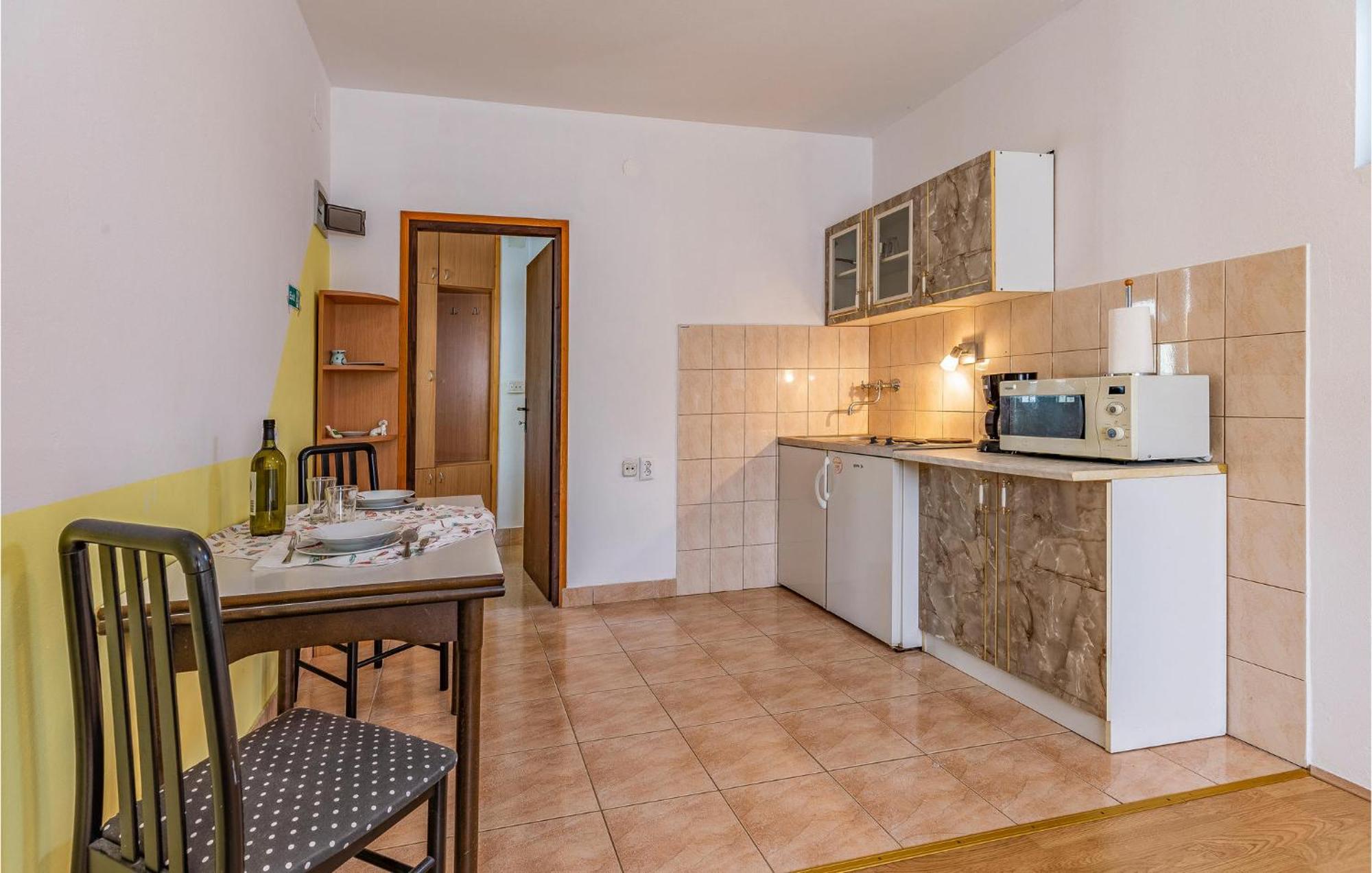 Nice Apartment In Pula With Kitchen المظهر الخارجي الصورة